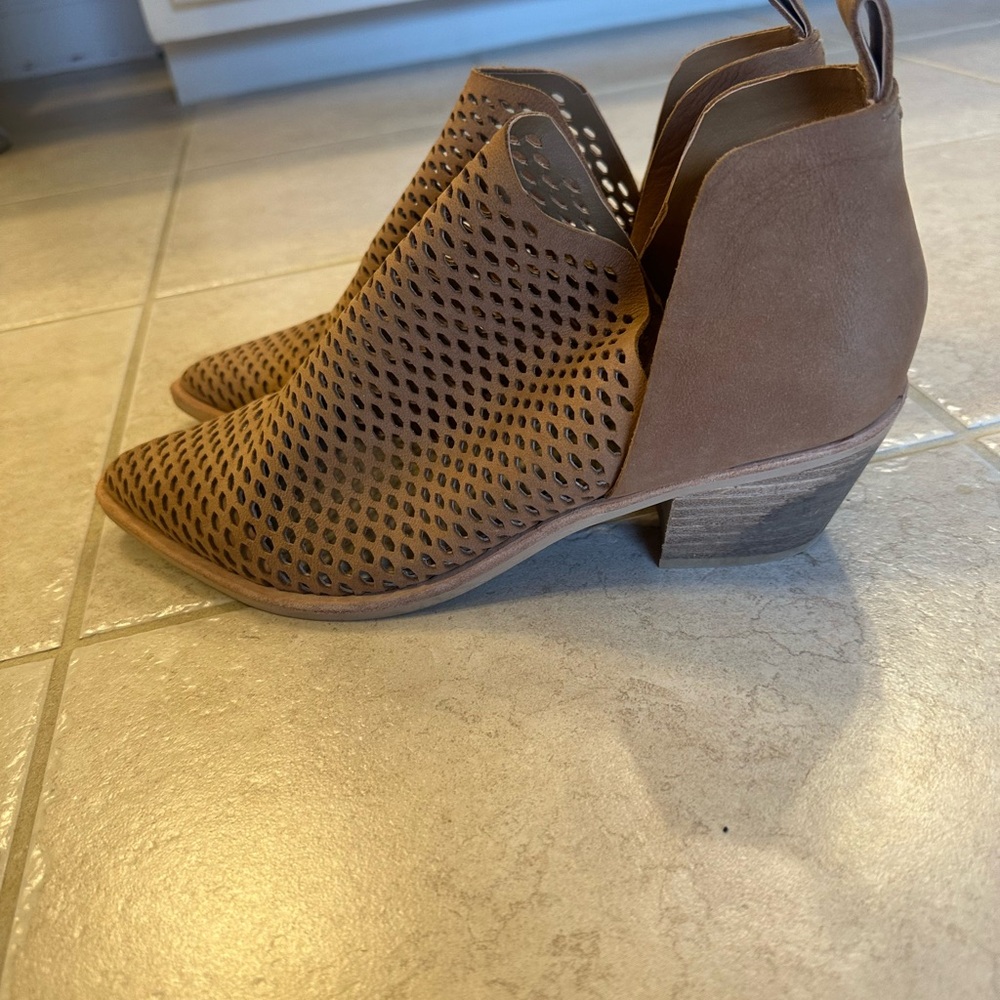 Dolce Vita Tan Perforated Booties - Picture 7 of 9